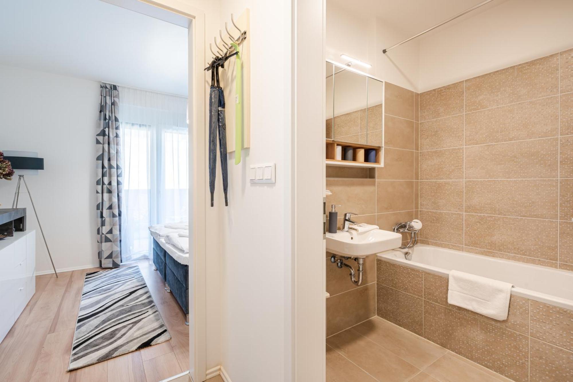 Peter Apartment With Terrace Будапеща Екстериор снимка