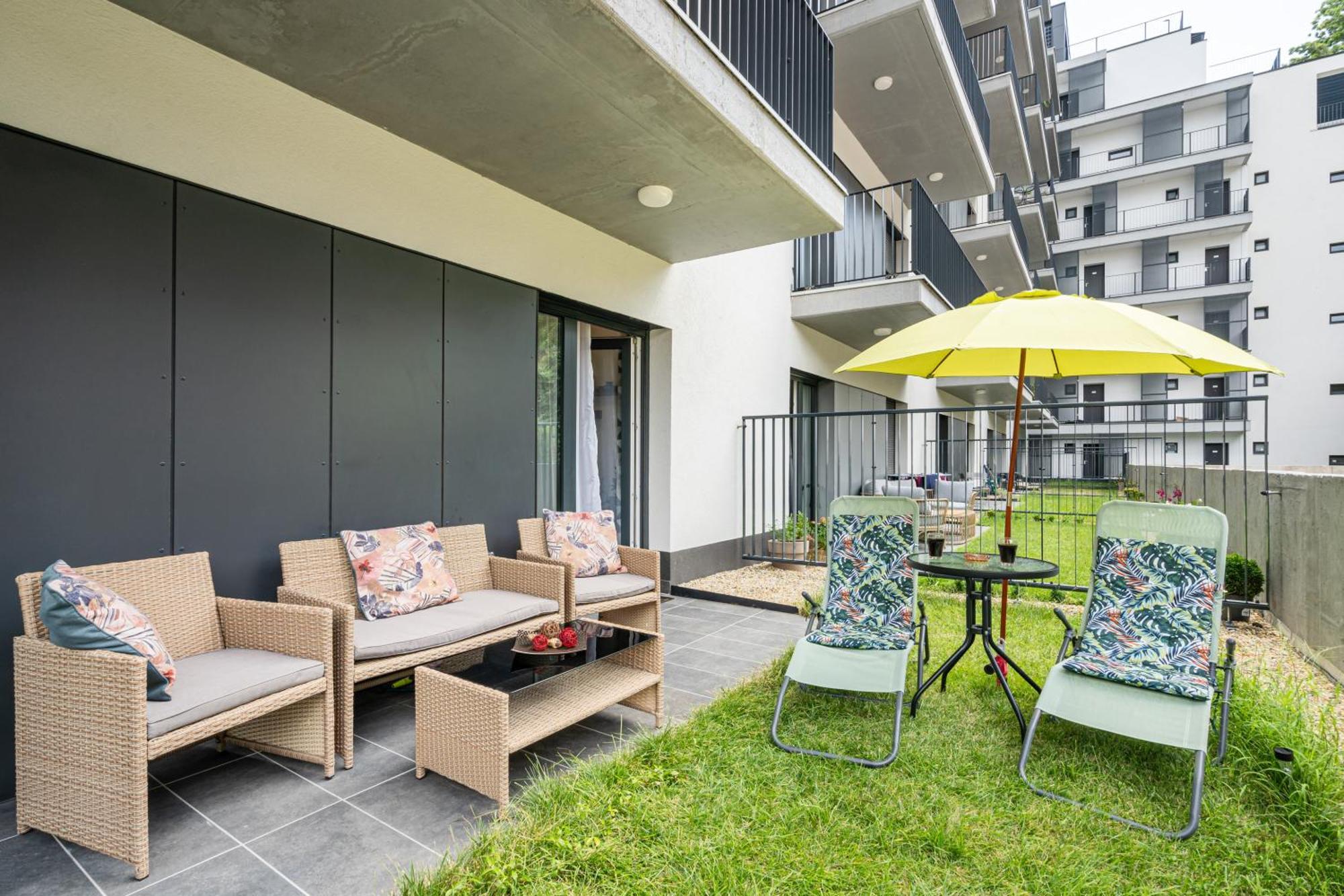 Peter Apartment With Terrace Будапеща Екстериор снимка